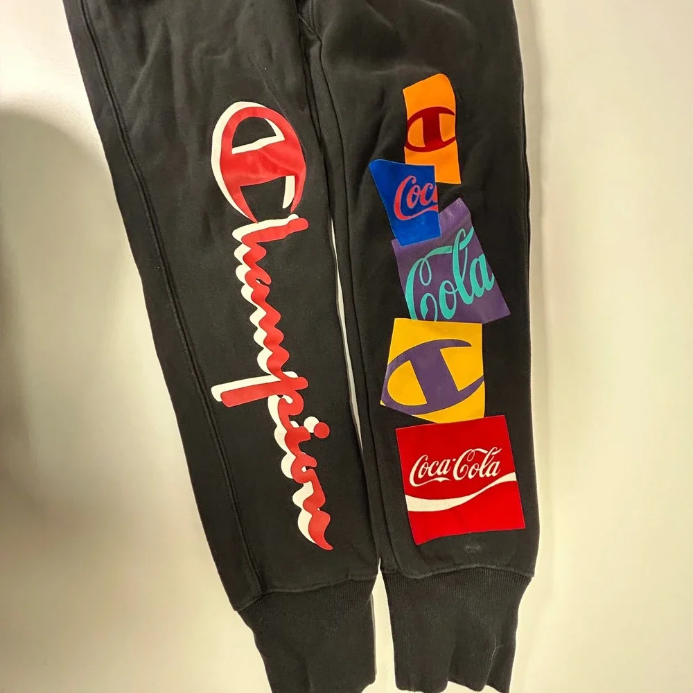 Champion x Coca Cola Sweats Black Joggers Reverse Weave Special Edition small‎